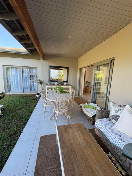 2 Bedroom House in Umdloti-1