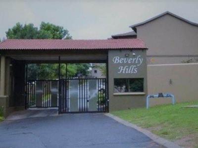 4 Bed Townhouse in Bedfordview-7