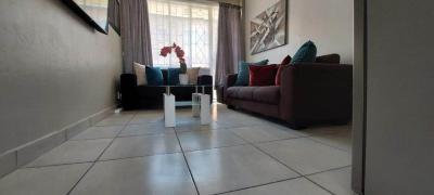 4 Bed Apartment in Windsor East-0