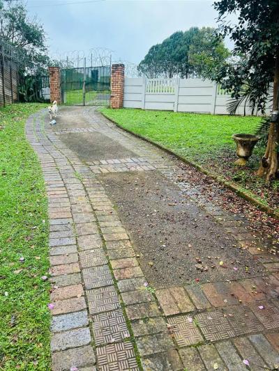 1.5 Bedroom Garden Cottage in Hillcrest Central