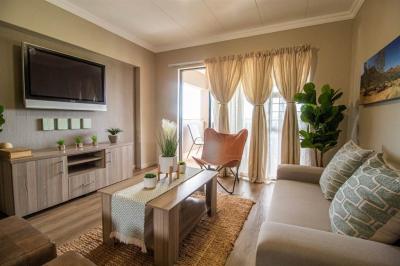 2 Bedroom Apartment in Kameeldrift East-2