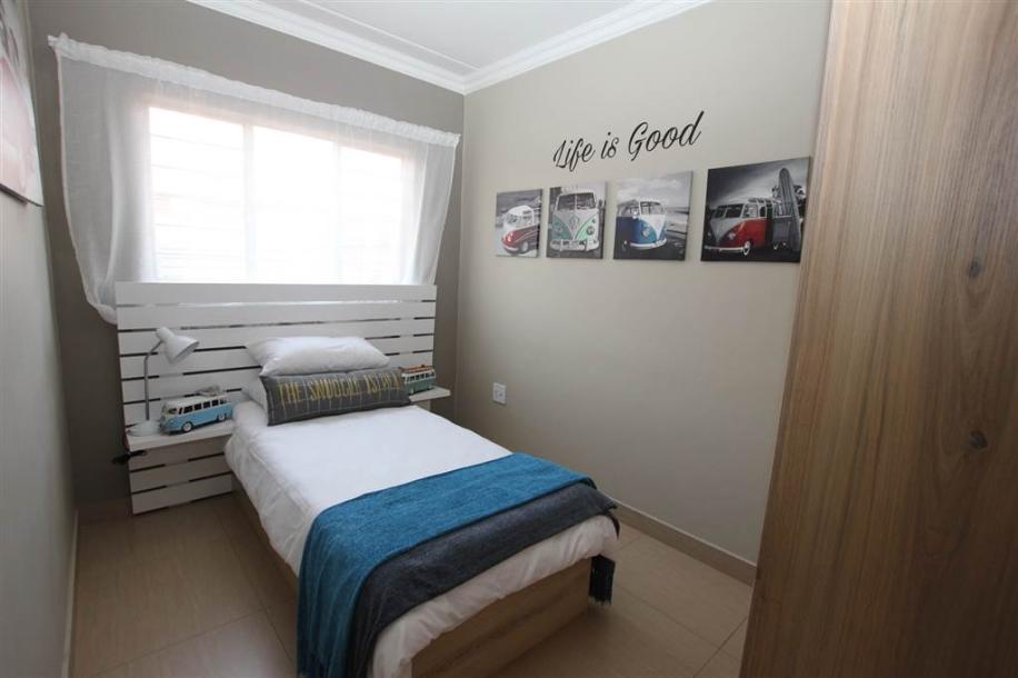 2 Bedroom Apartment in Kameeldrift East-5