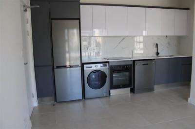 1 Bedroom Apartment in Croydon-13