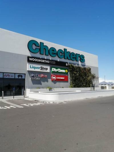 1 Bedroom Apartment in Croydon-4