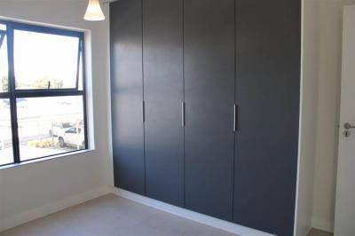 1 Bedroom Apartment in Croydon-6