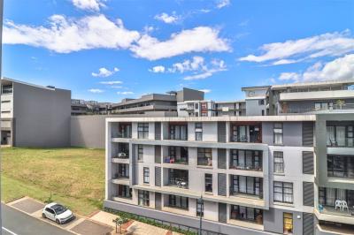 2 Bedroom Flat in Umhlanga Ridge-15