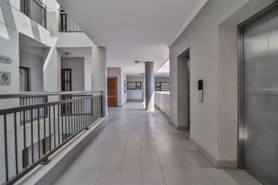 2 Bedroom Flat in Umhlanga Ridge-16