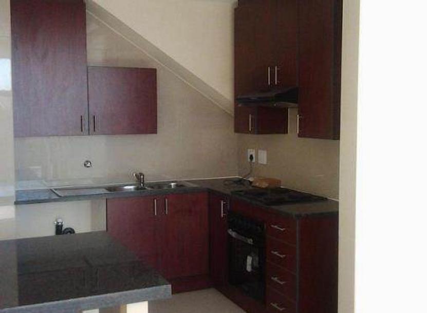 3 Bedroom Apartment in Die Heuwel-9