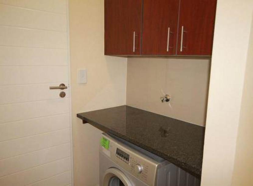 3 Bedroom Apartment in Die Heuwel-10