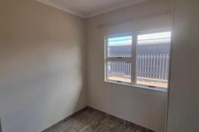 3 Bedroom House to Rent in Upington Central-6