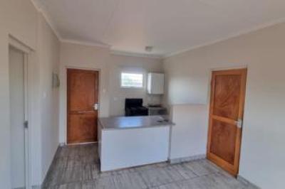 3 Bedroom House to Rent in Upington Central-8