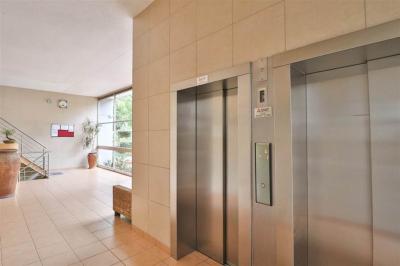 2 Bed Apartment in Bedfordview-12