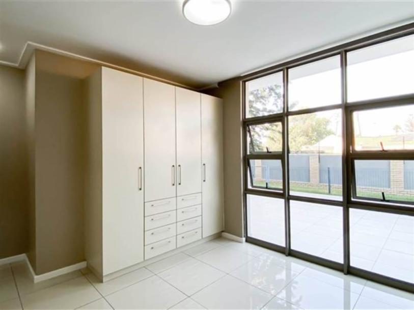 2 Bed Apartment in Bedfordview-1