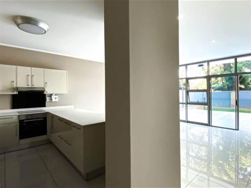 2 Bed Apartment in Bedfordview-4