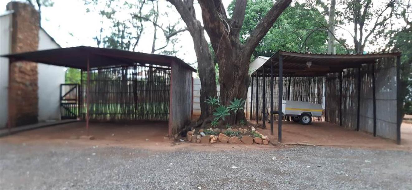 3 Bedroom House in Donkerhoek AH-5