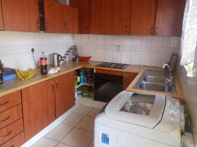 3 Bedroom House in Lyttelton Manor-5