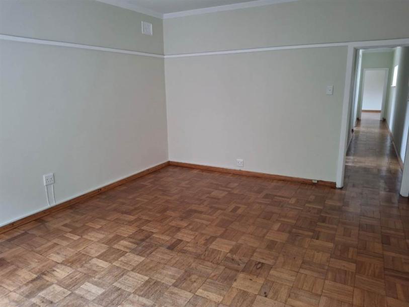 2 Bedroom Flat in Musgrave-11