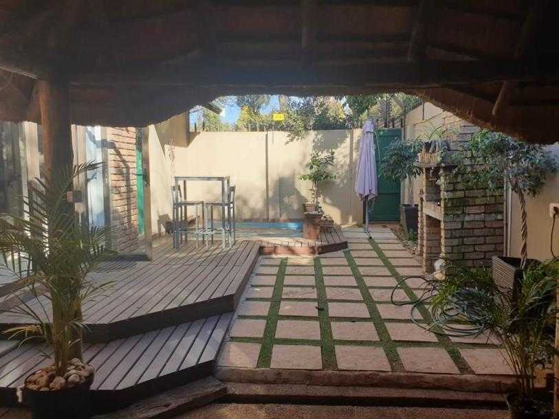3 Bedroom Townhouse in Monument Park-0