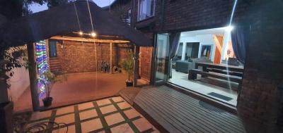 3 Bedroom Townhouse in Monument Park-18