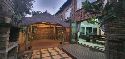 3 Bedroom Townhouse in Monument Park-1