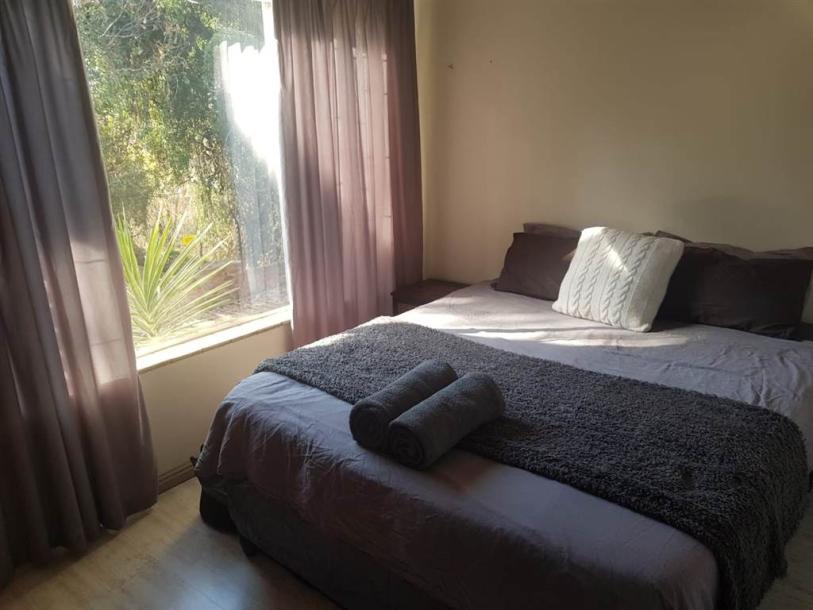 3 Bedroom Townhouse in Monument Park-8