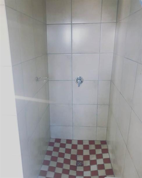 1 Bedroom Flat in Mamelodi East-11