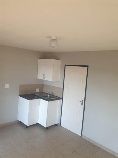 1 Bedroom Flat in Mamelodi East-13