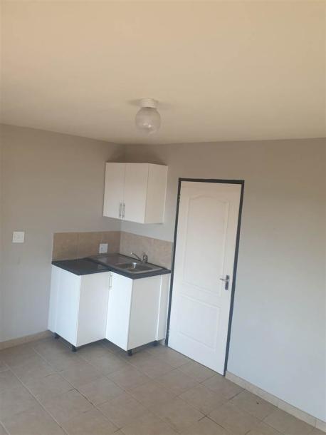 1 Bedroom Flat in Mamelodi East-13