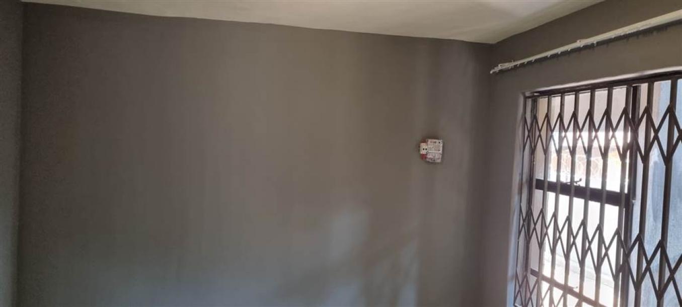 1 Bedroom Flat in Mamelodi East-15