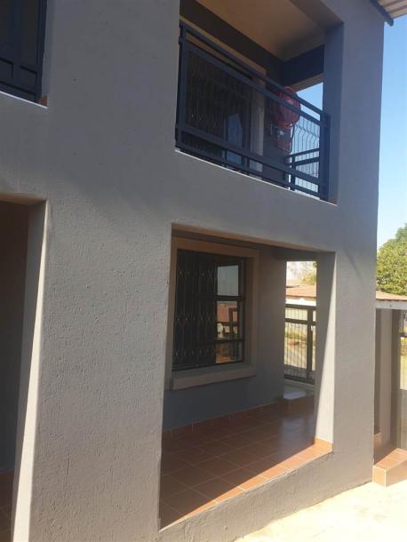 1 Bedroom Flat in Mamelodi East-1