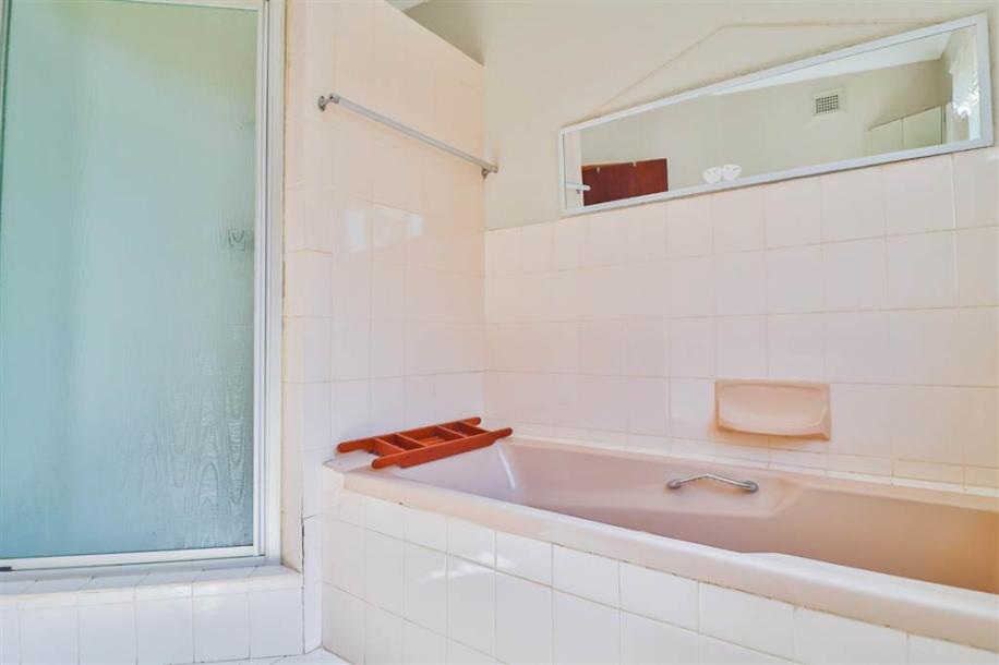 2 Bedroom Simplex in Scottburgh Central-13