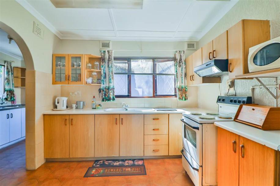 2 Bedroom Simplex in Scottburgh Central-7