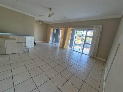 3 Bedroom House in Shelly Beach-6