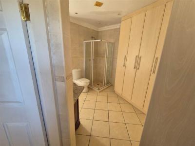 3 Bedroom House in Shelly Beach-12