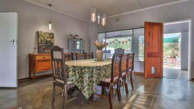 4 Bedroom House in Calitzdorp-4
