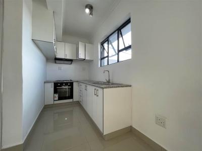 2 Bedroom Flat in Sydenham-2