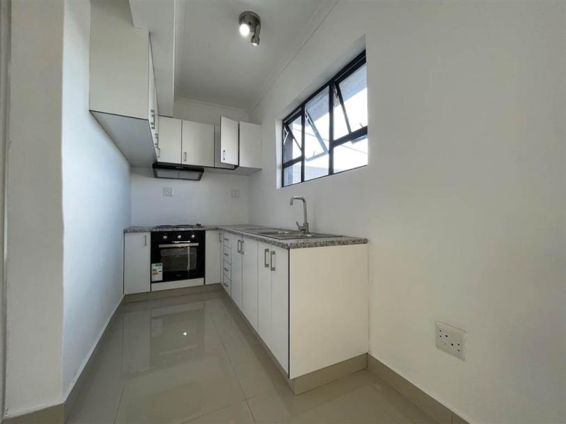 2 Bedroom Flat in Sydenham-2