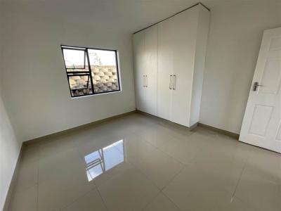 2 Bedroom Flat in Sydenham-4