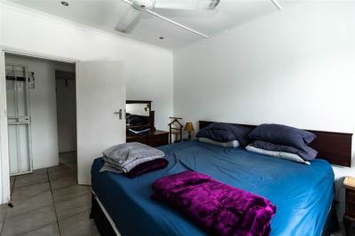 7.5 Bedroom House in Leisure Bay-13