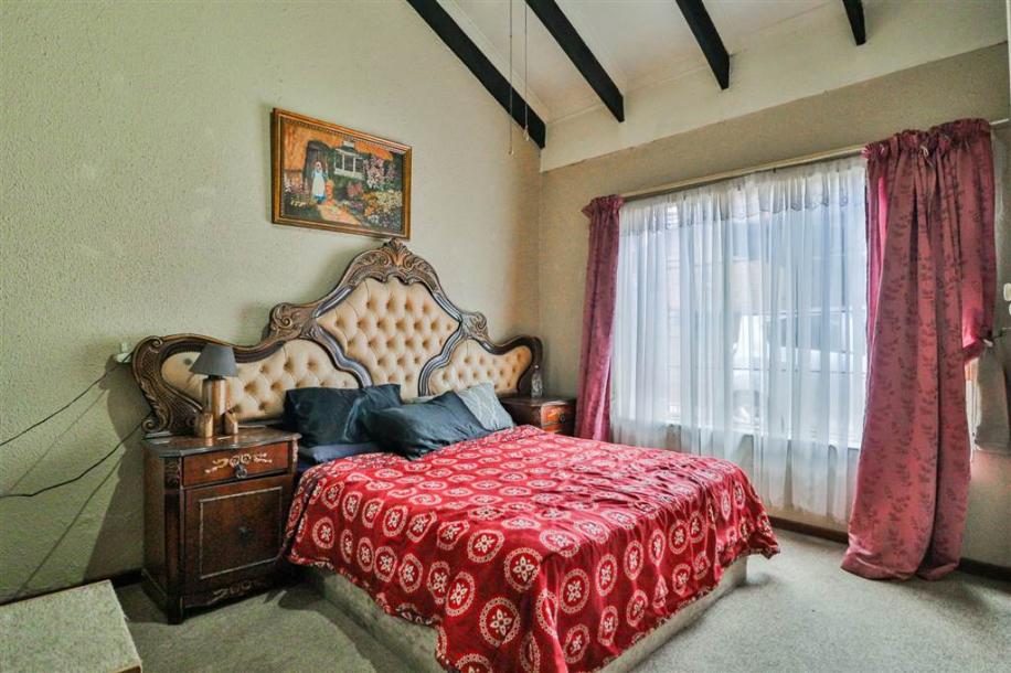 2 Bedroom Townhouse in Witbank-14