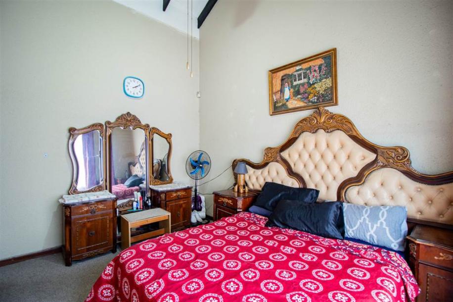 2 Bedroom Townhouse in Witbank-16