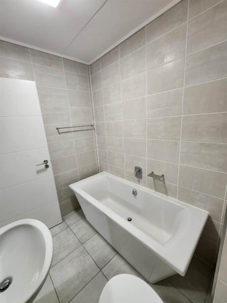 2 Bedroom Apartment in Gordons Bay Central-10