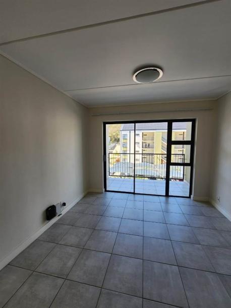 2 Bedroom Apartment in Gordons Bay Central-2