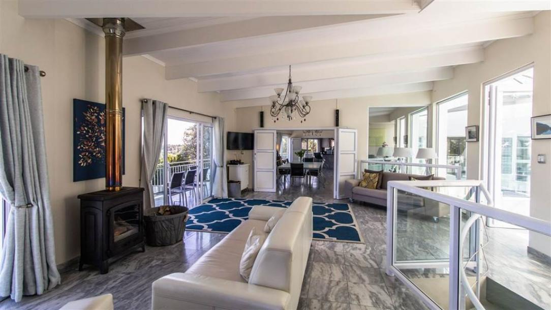 5 Bedroom House in Helderberg Estate-10