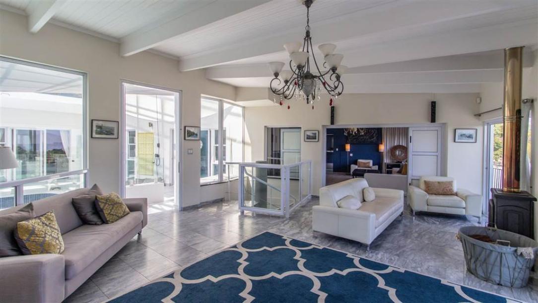 5 Bedroom House in Helderberg Estate-12