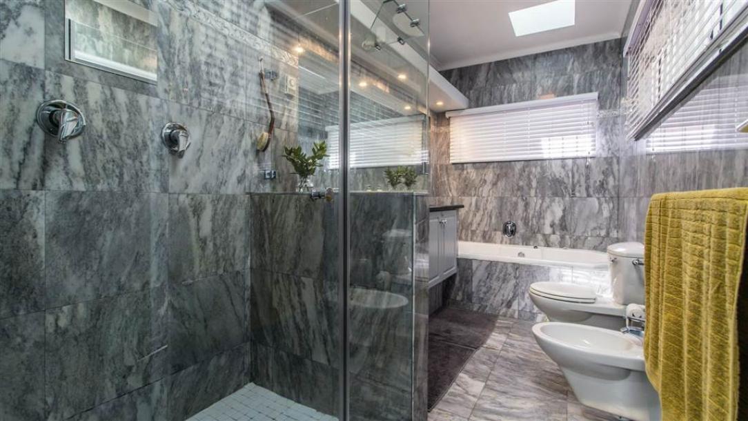 5 Bedroom House in Helderberg Estate-18