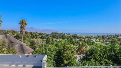 5 Bedroom House in Helderberg Estate-6