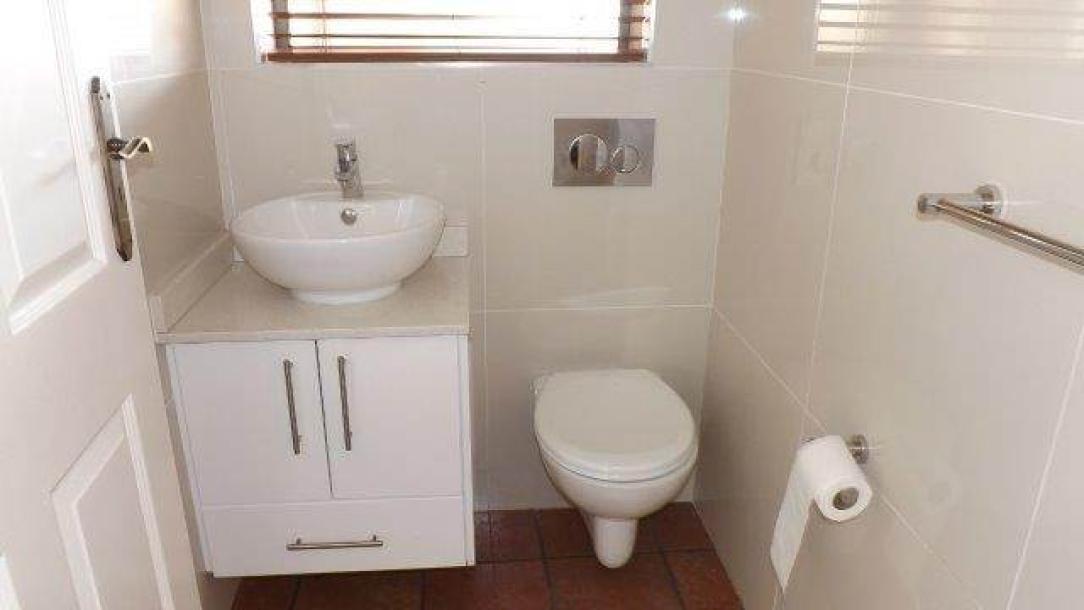 3.5 Bed House in Bluewater Bay-3
