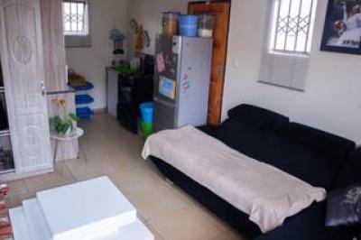 2 Bedroom House for Sale in Protea Glen-1