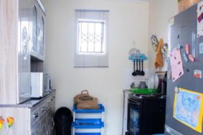 2 Bedroom House for Sale in Protea Glen-2